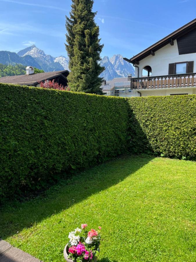 Doppelhaushälfte Zugspitzblick mit privatem Garten Garmisch-Partenkirchen Exterior foto